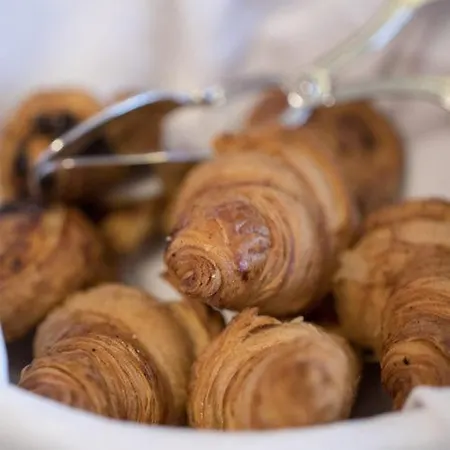 Du Cheval Blanc Depuis 1785 Вестхальтен