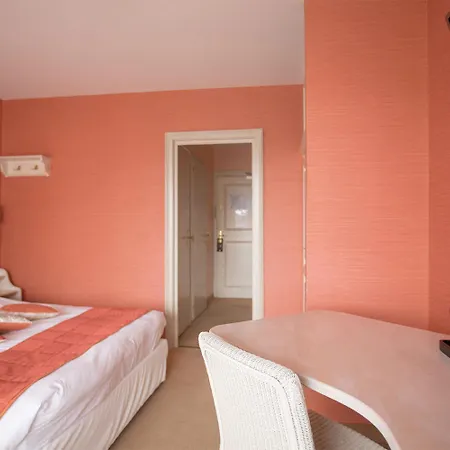 Du Cheval Blanc Depuis 1785 Отель Вестхальтен